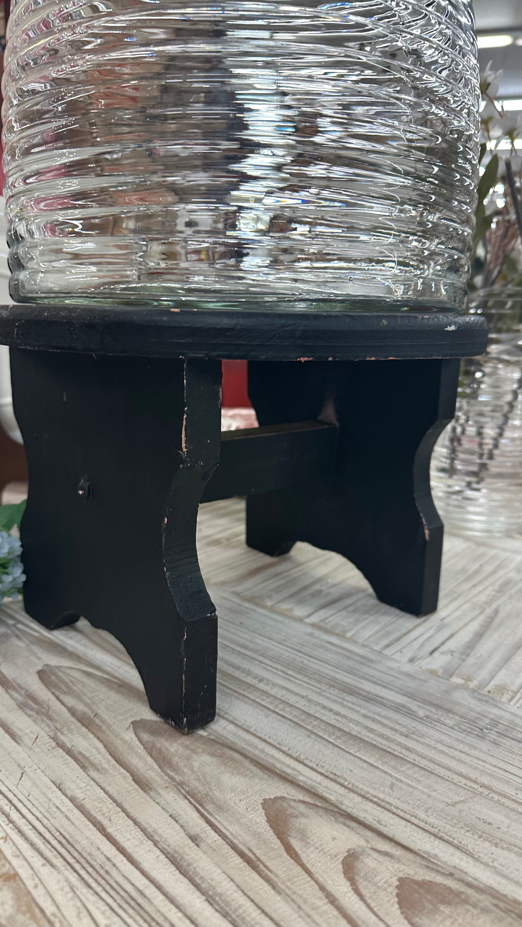 Black Round Stool/Riser