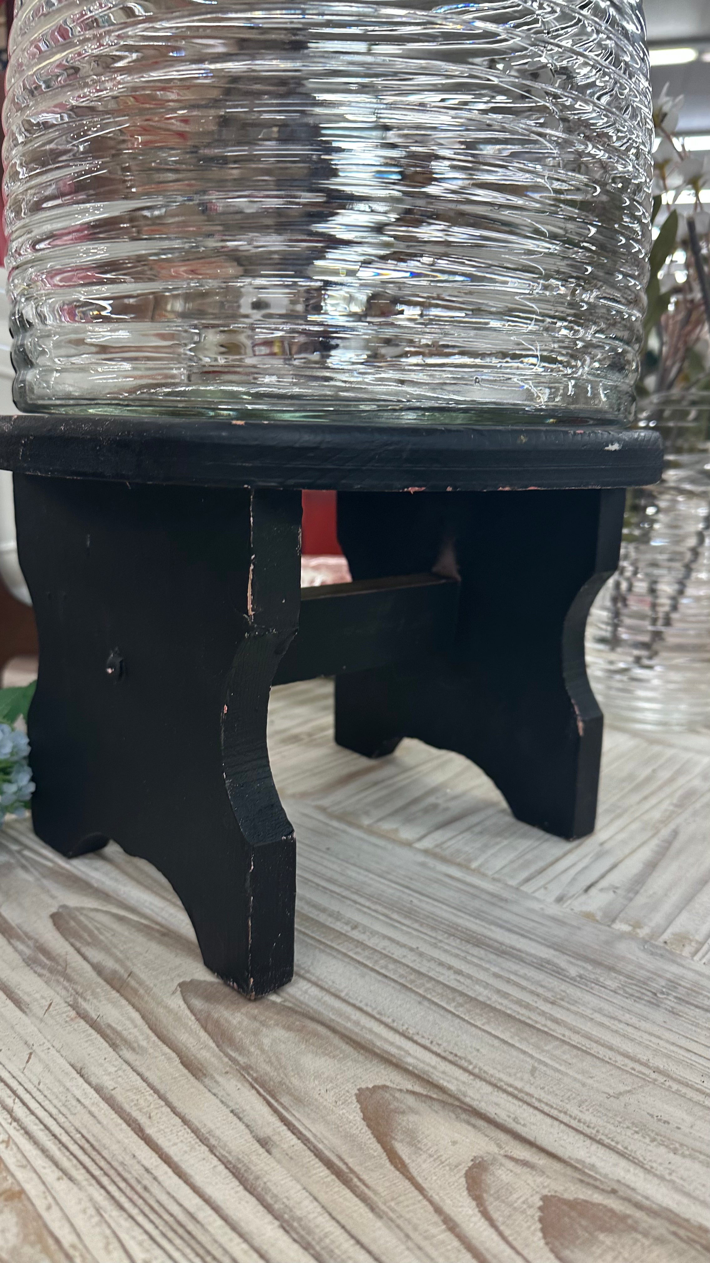 Black Round Stool/Riser