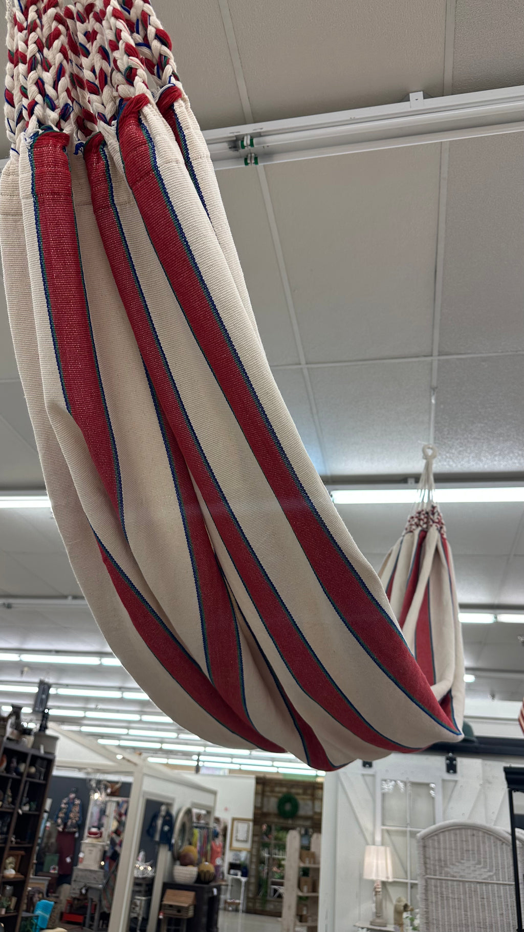 Munay Wasi - Oversized 100% Cotton Hammock